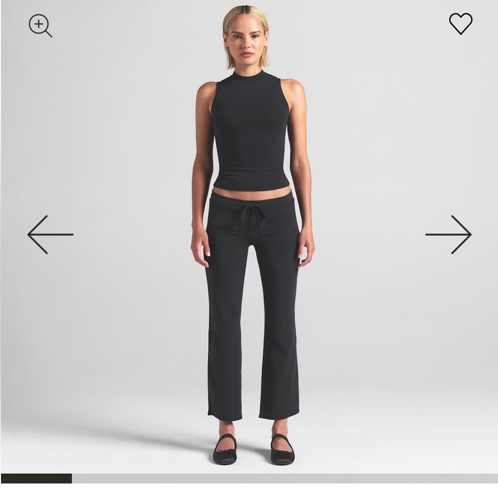 Skims Black Cotton Jersey Low Rise Crop Pants